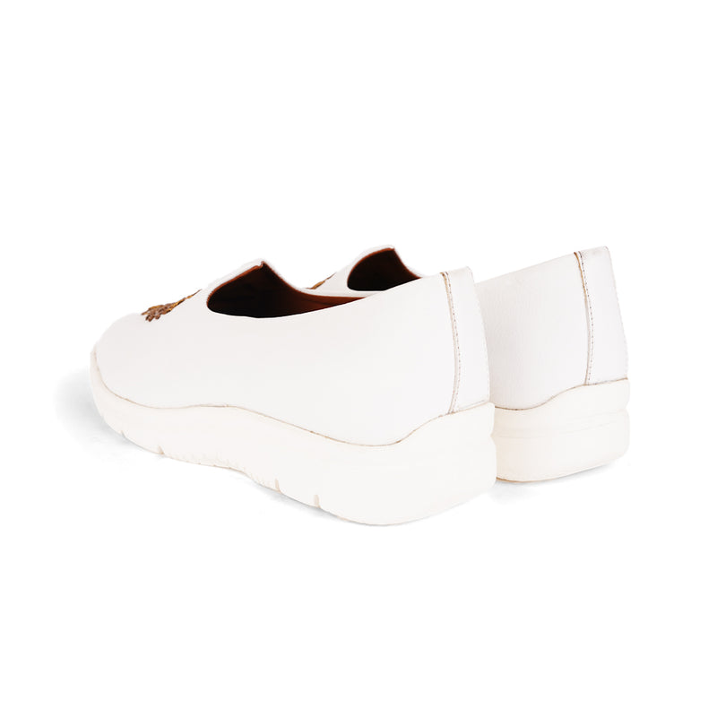 The Brat Army White Zardosi Ethnic Mojari Slip-On Sneakers – Modern Royalty